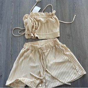 Lost Lorelei set from Australia! brand new with tags, never worn